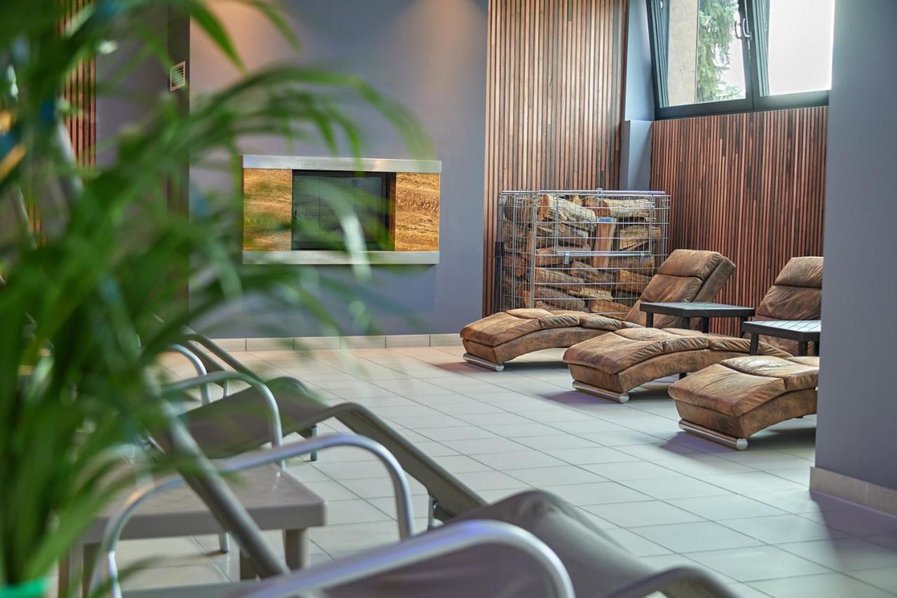 24Seven Hotel Schwabach Esterno foto